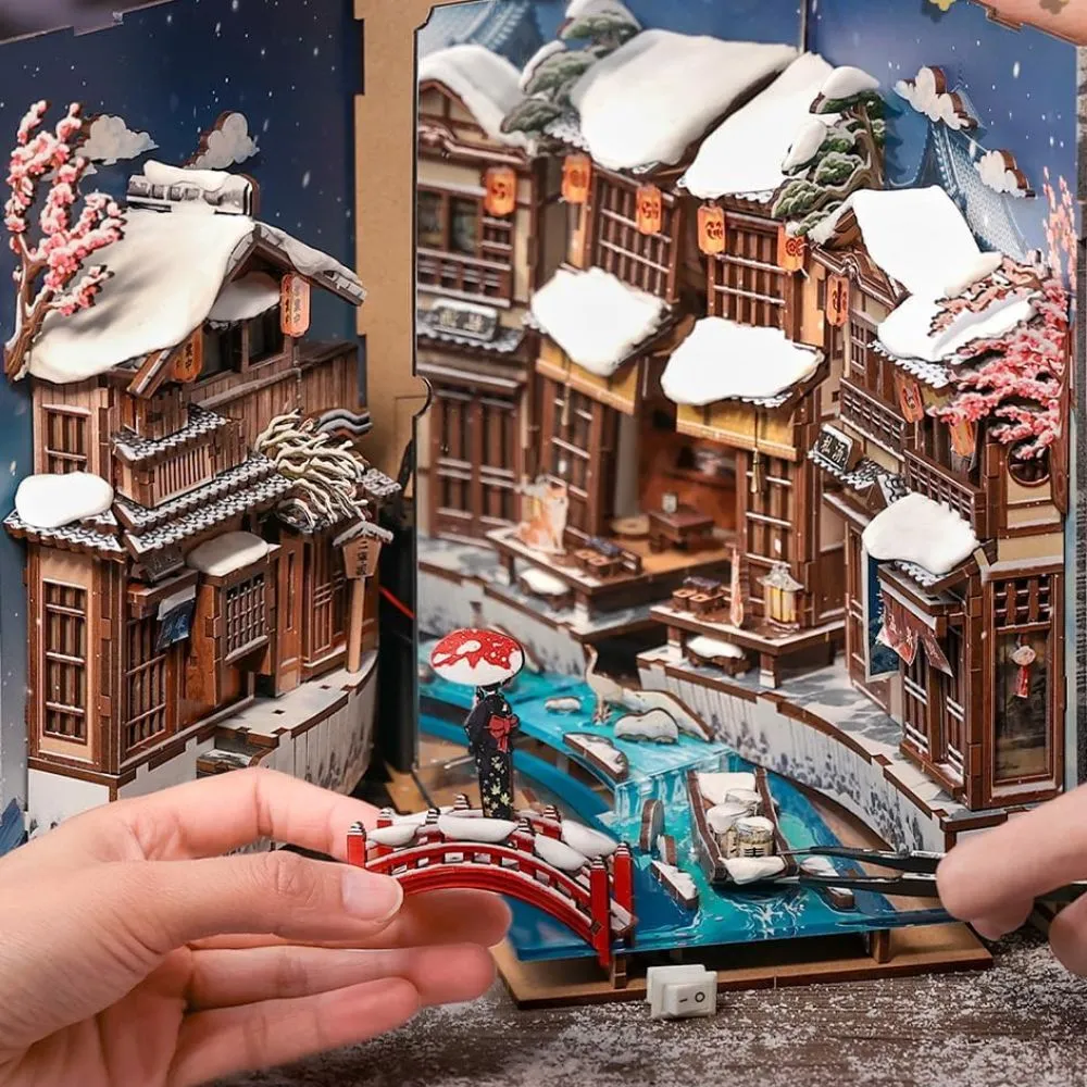 Figured'Art Sneeuwgefluister Kyoto book nook 19,5 cm led