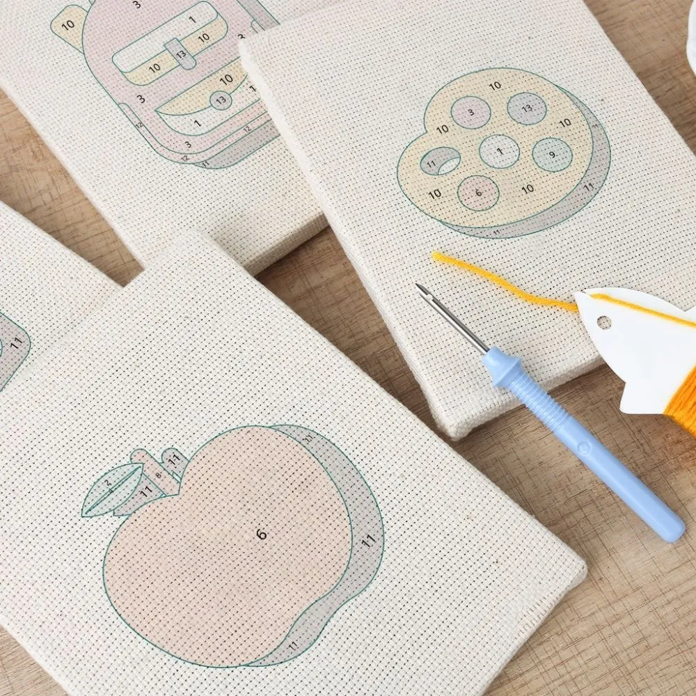 Figured'Art Punch Needle Set Terug naar School 1 kit 4 stuks met frames