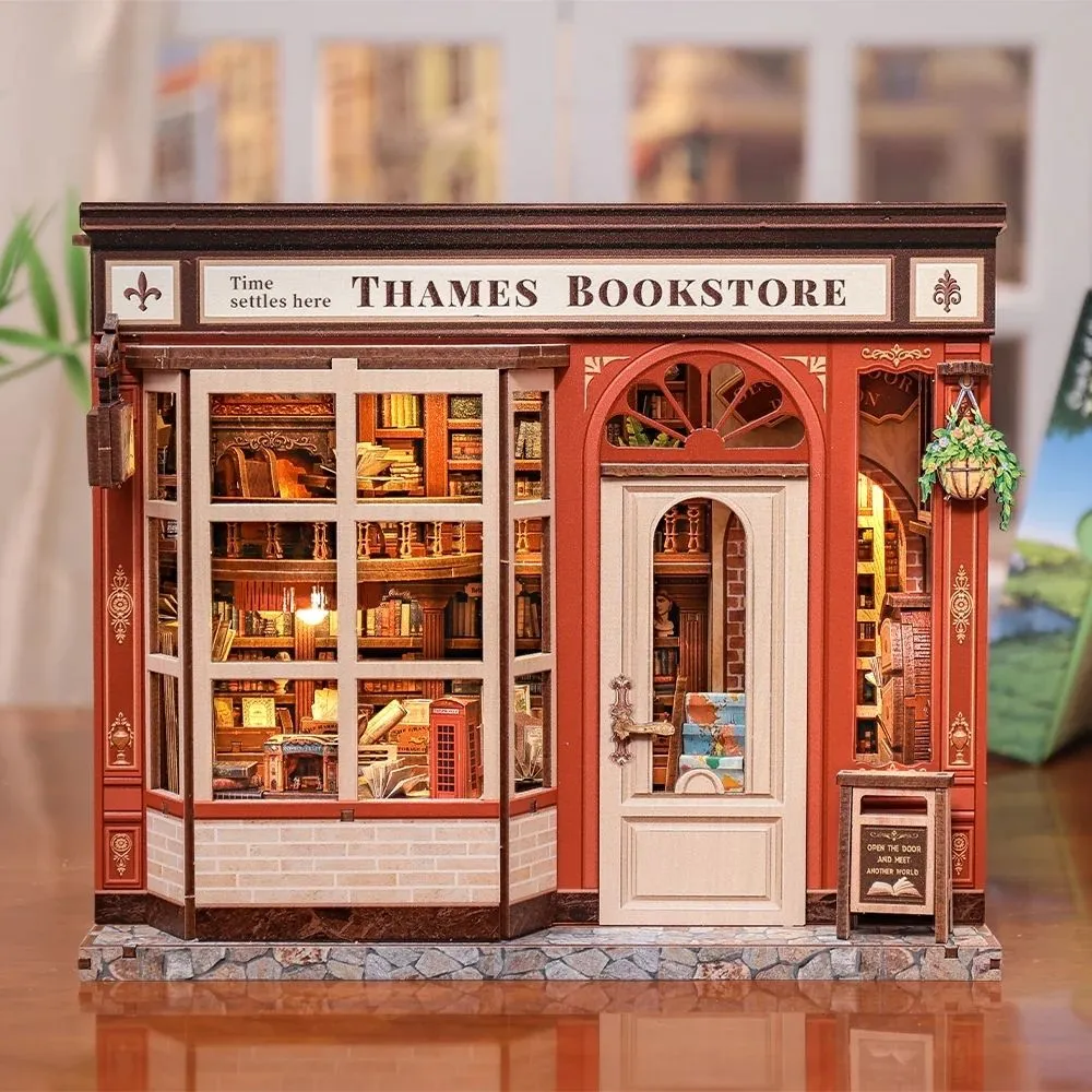 Figured'Art Thames Boekenwinkel miniatuurhuisje met led 343-delig