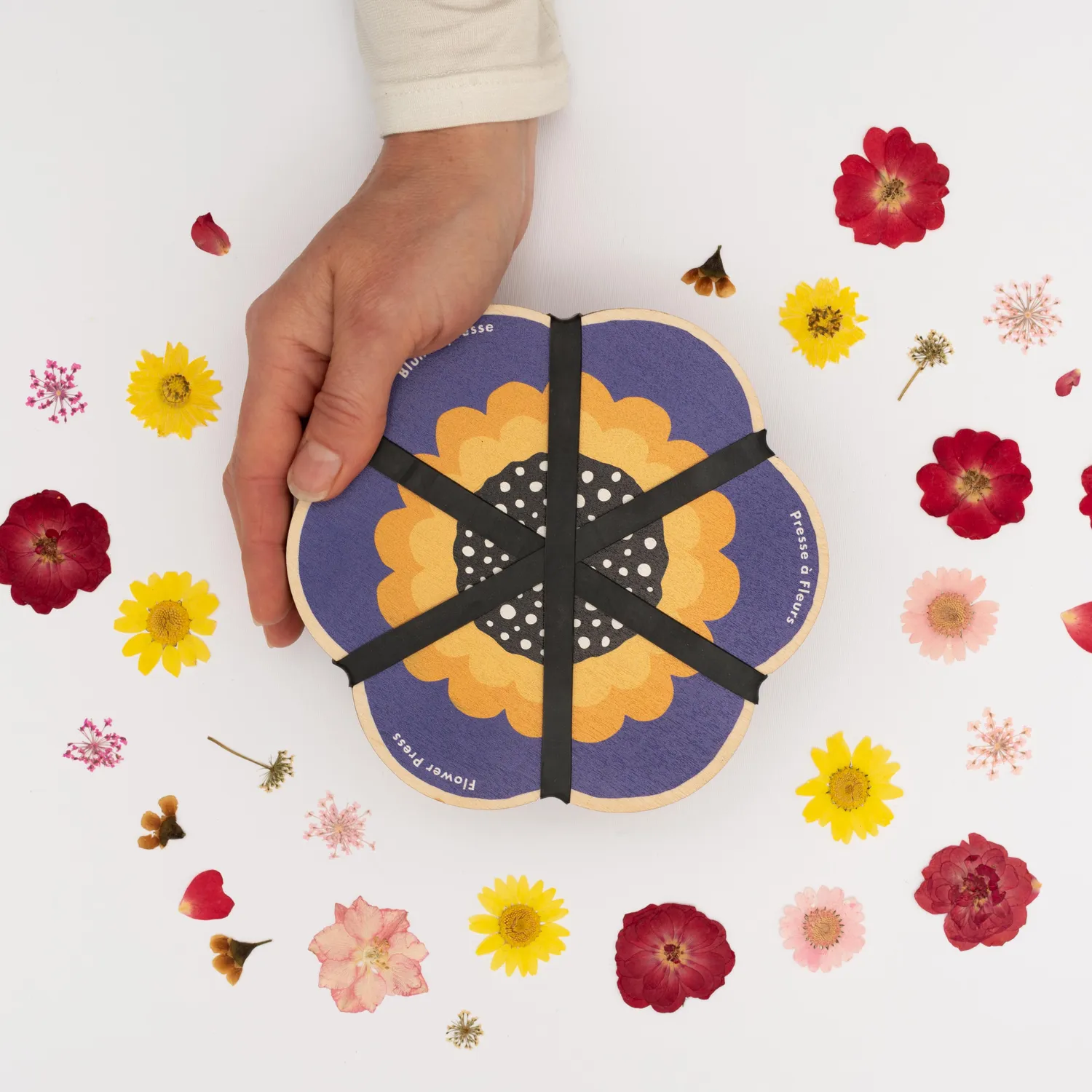 Studio Wald Flower Press bloemenpers bloem blauw 15cm
