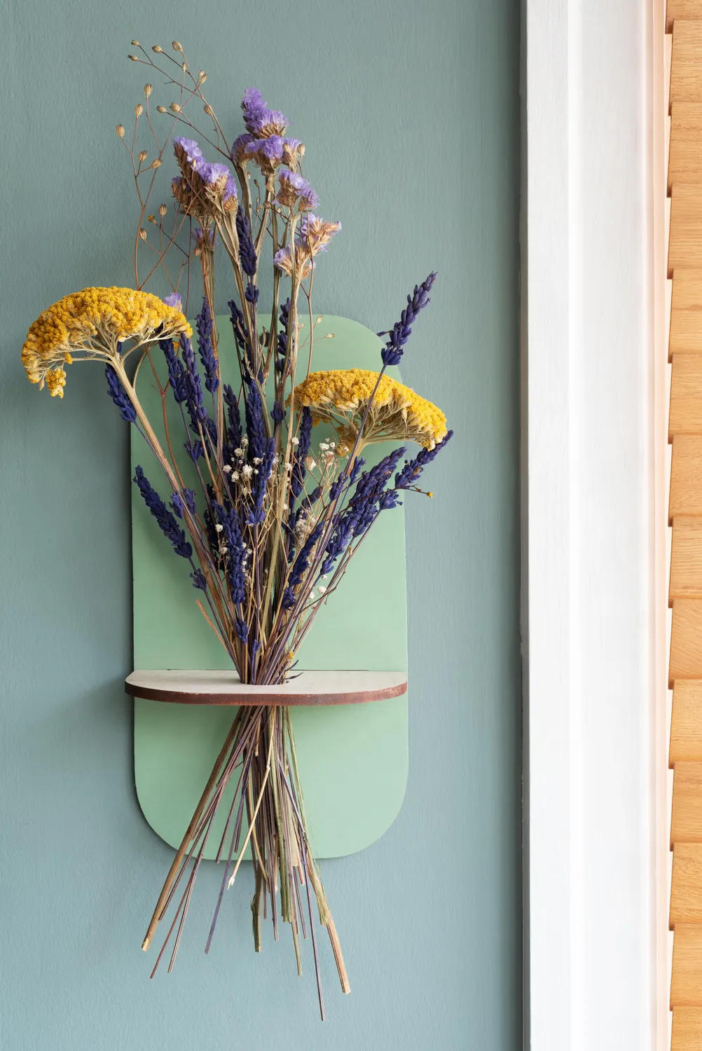 Studio Wald Flower Shelf droogbloemplank Green Wash 30 cm