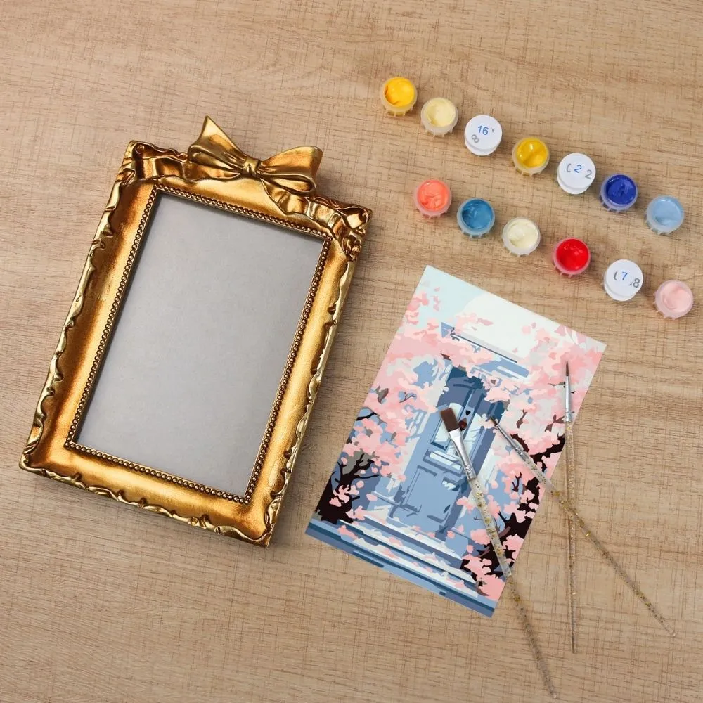 Figured'Art Bloesems bij de Blauwe Deur schilderen op nummer 16,5x11cm lijst