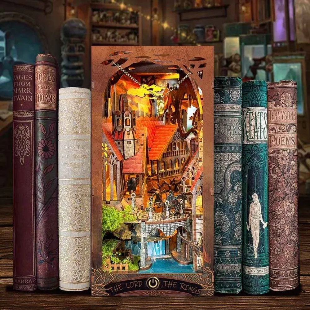 Figured'Art Vallei van de Magie book nook 227-delig met led