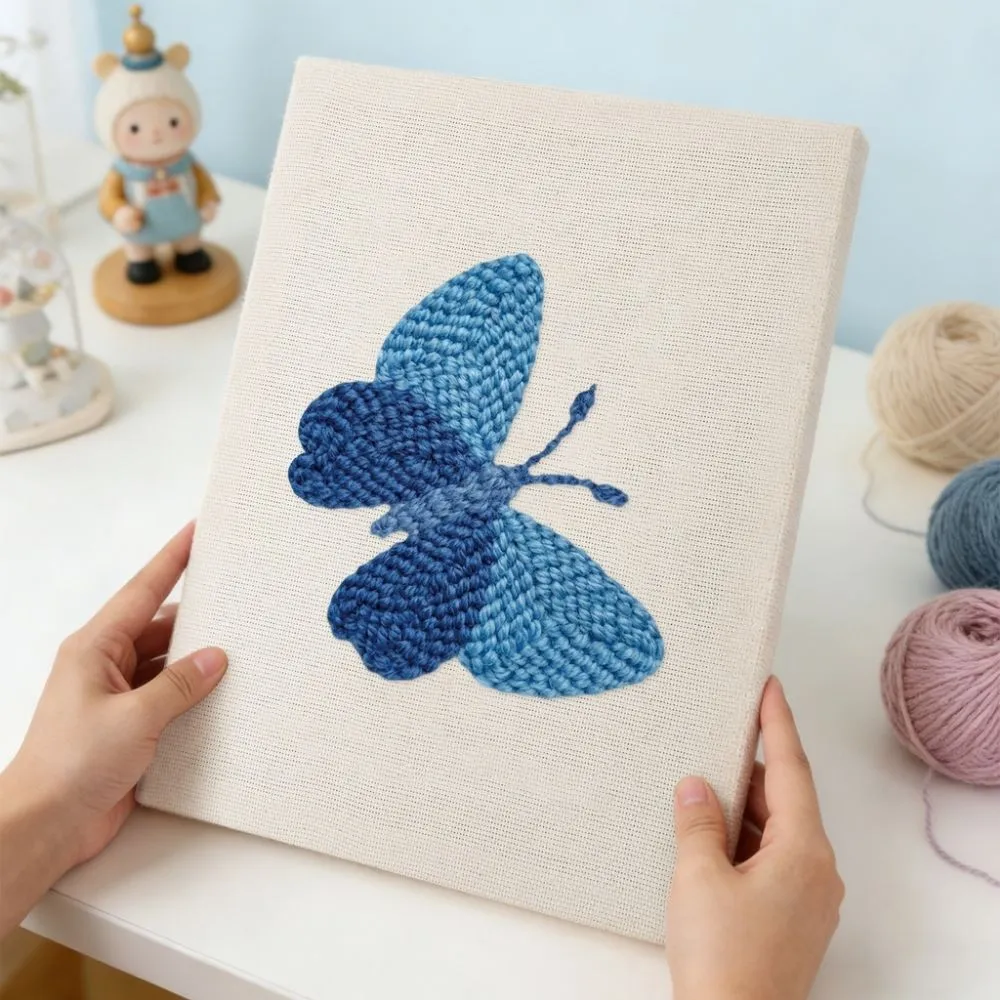 Figured'Art Blauwe Droom Vlinder punch needle 20x30 cm frame