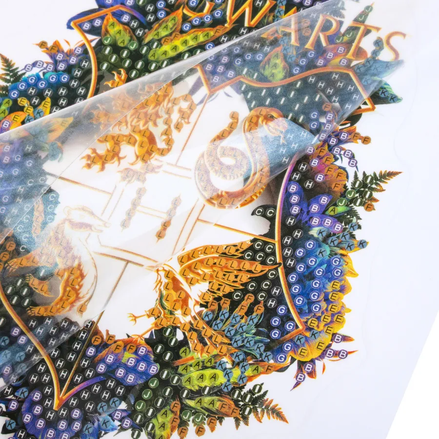 Craft Buddy Crystal Art Hogwarts Crest diamond painting sticker 14,8x21cm
