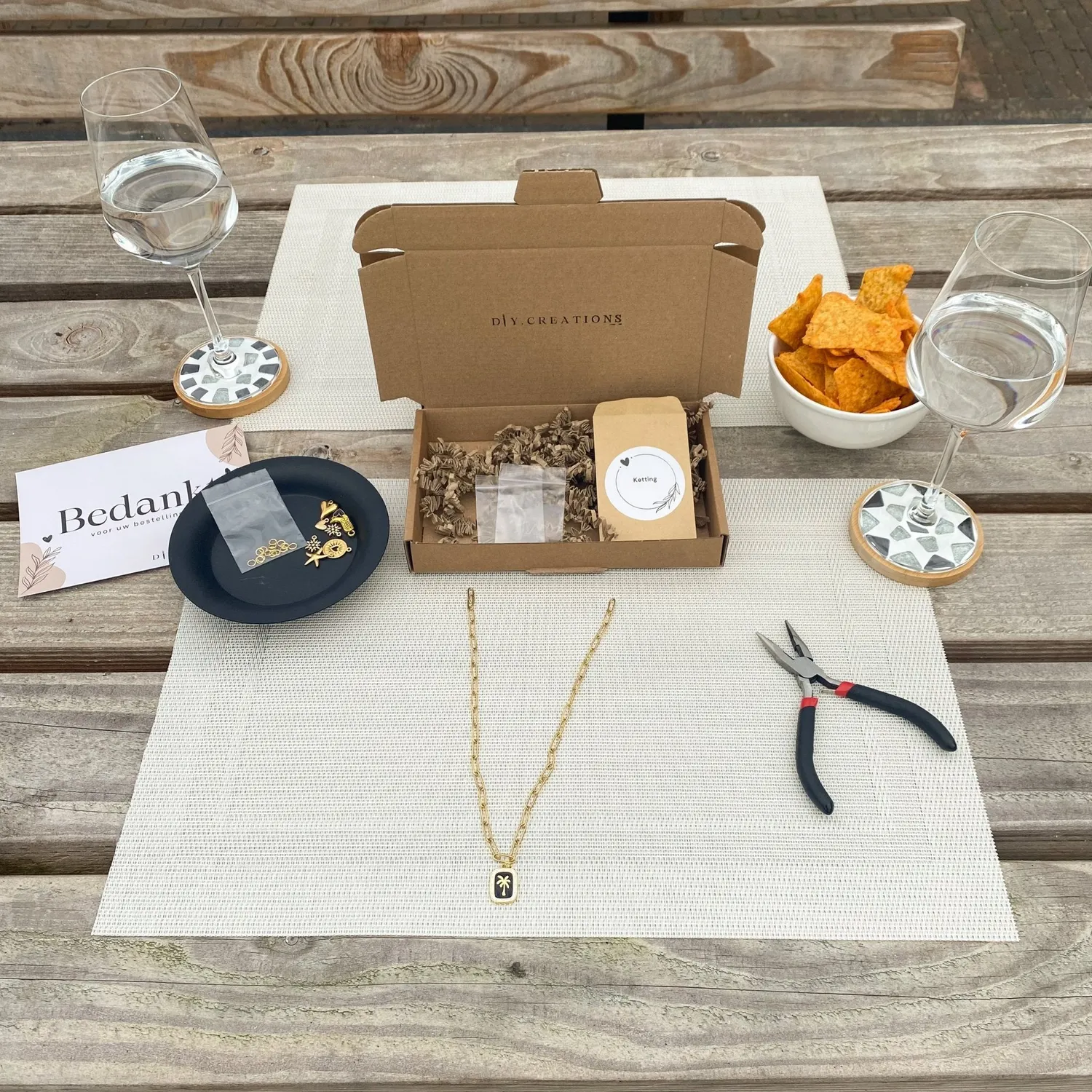 DIY Creations Golden Moments bedelketting pakket 4 kleuren