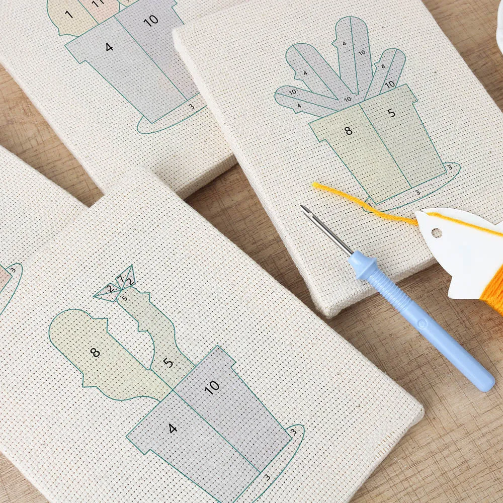 Figured'Art Blije Planten 2 punch needle set 4 stuks planten
