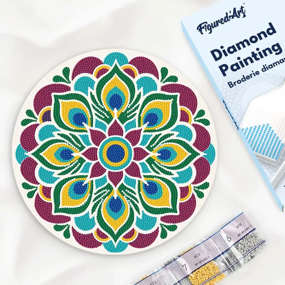 Figured'Art Pauwenmandala diamond painting hout 30 cm