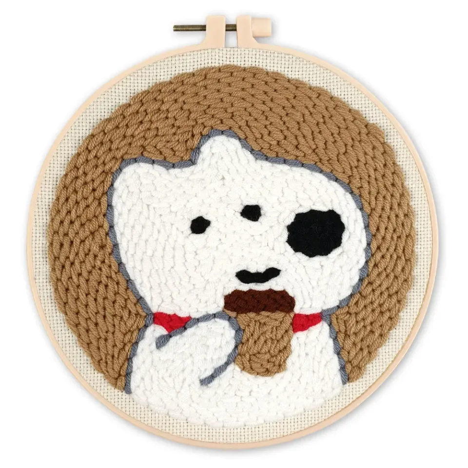 Figured'Art Witte hond en koffie punch needle pakket 20 cm wol