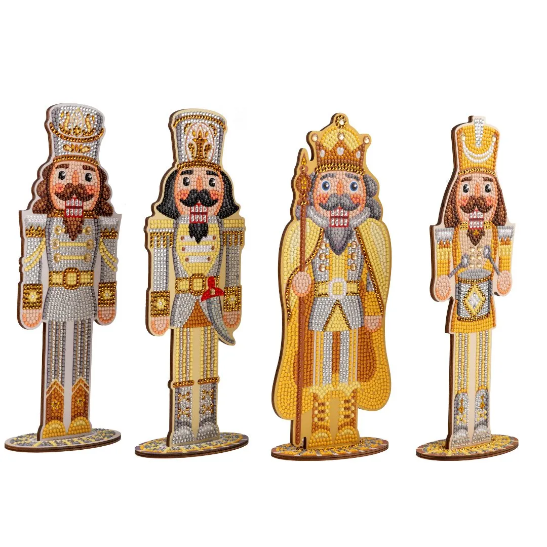 Craft Buddy Crystal Art Gold and Silver notenkrakers set van 4