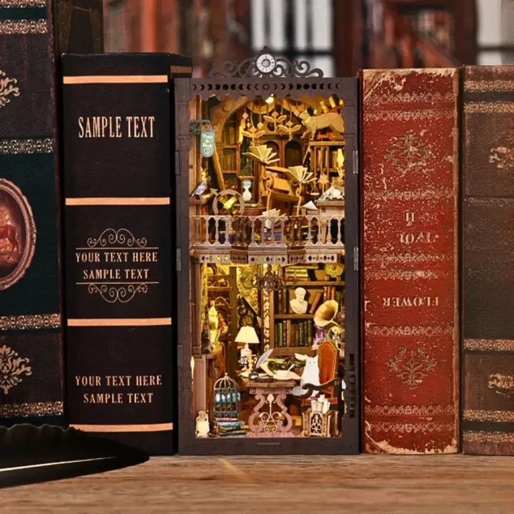 Figured'Art Bibliotheek van Wonderen book nook 256 stukjes led