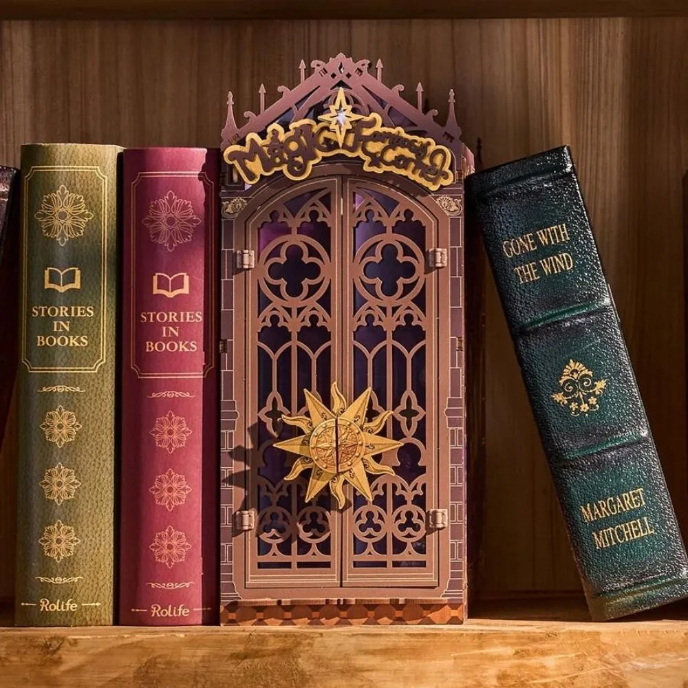 Figured'Art Book Nook Magische fantasiehoek bouwpakket 185-delig met led