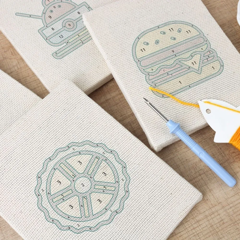 Figured'Art Zoet en Streetfood punch needle set 4 stuks met frame