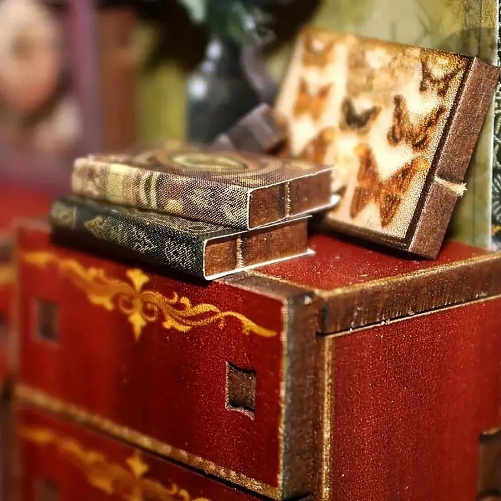 Figured'Art Vlinder Kamer book nook 17,8x11,5x23 cm verlicht