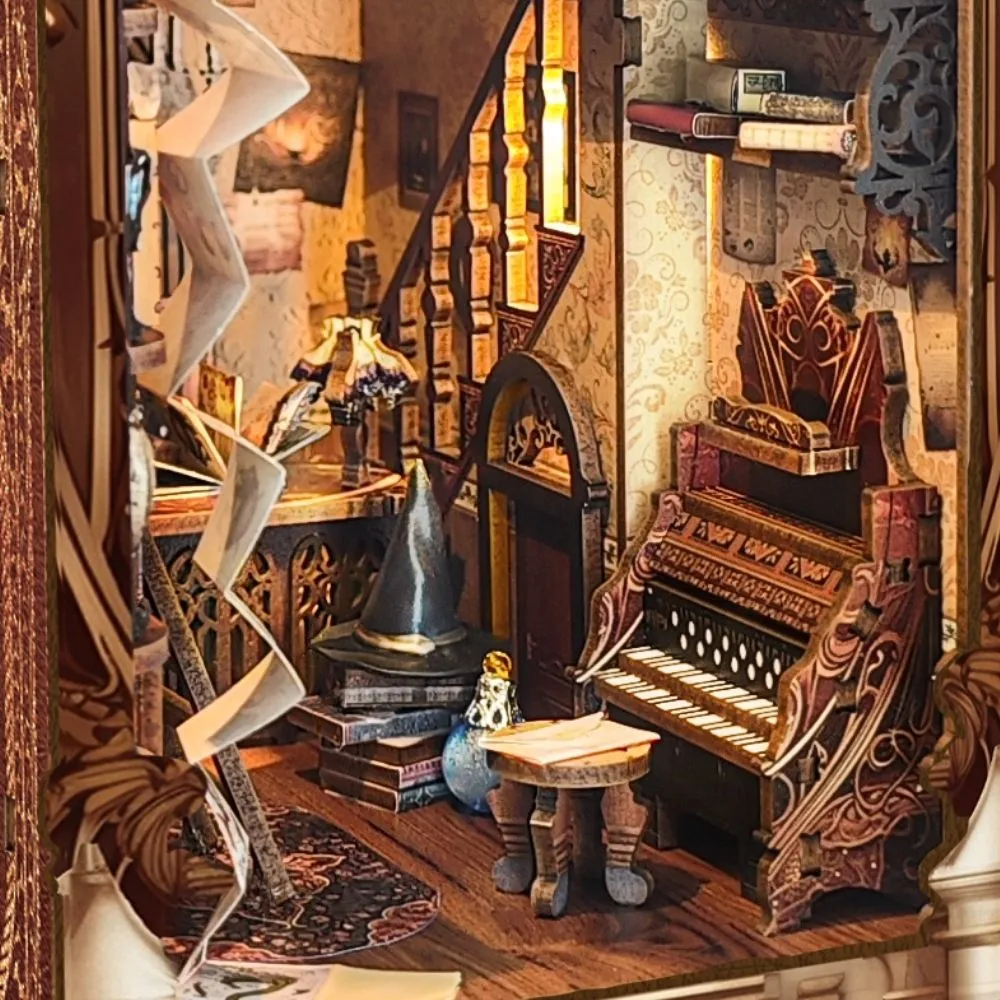 Figured'Art Magische Wereld book nook met licht 298 stukjes