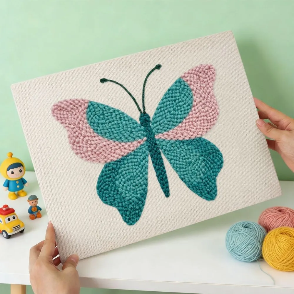 Figured'Art Azuurblauwe Vlinder punch needle pakket 20x30cm met frame