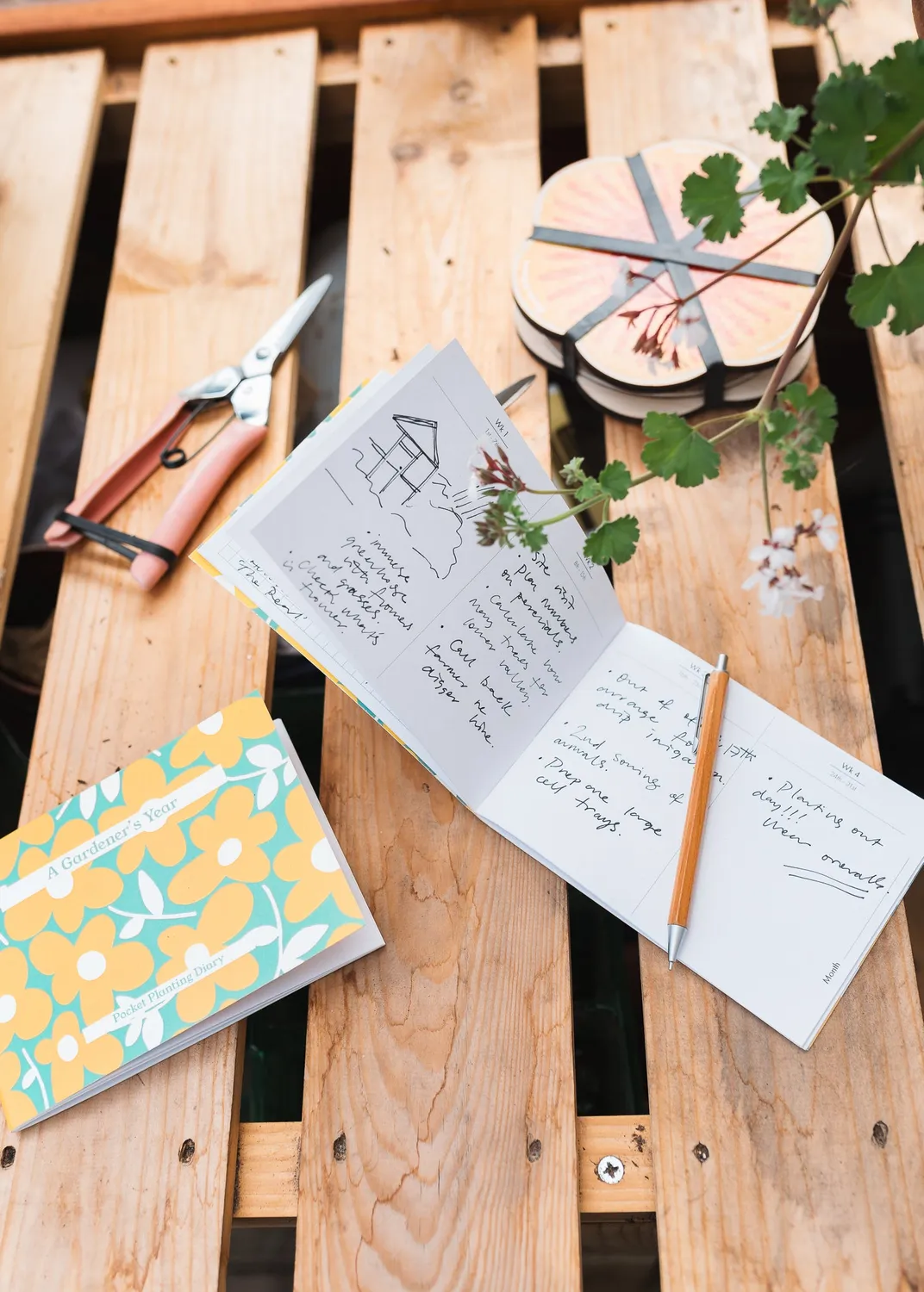 Studio Wald Gardener's Diary Primrose tuindagboek A6