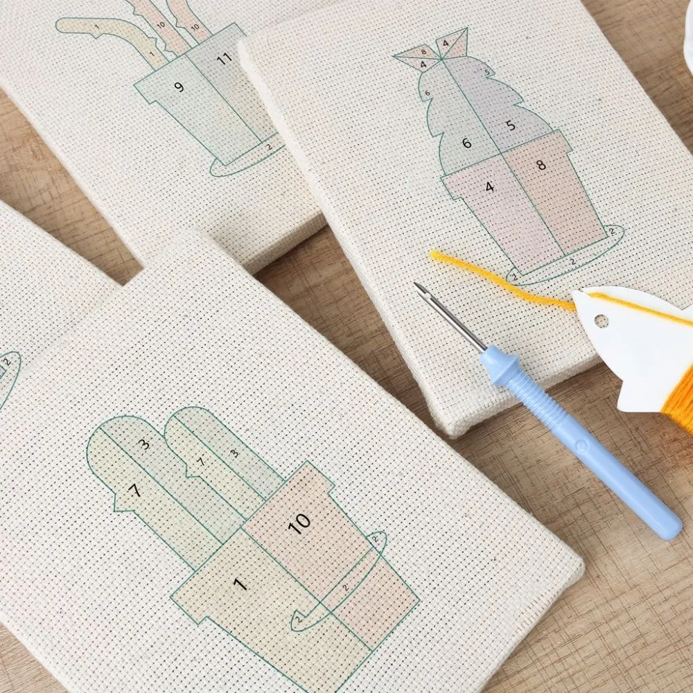Figured'Art Blije Planten 1 punch needle set 4 stuks met frames
