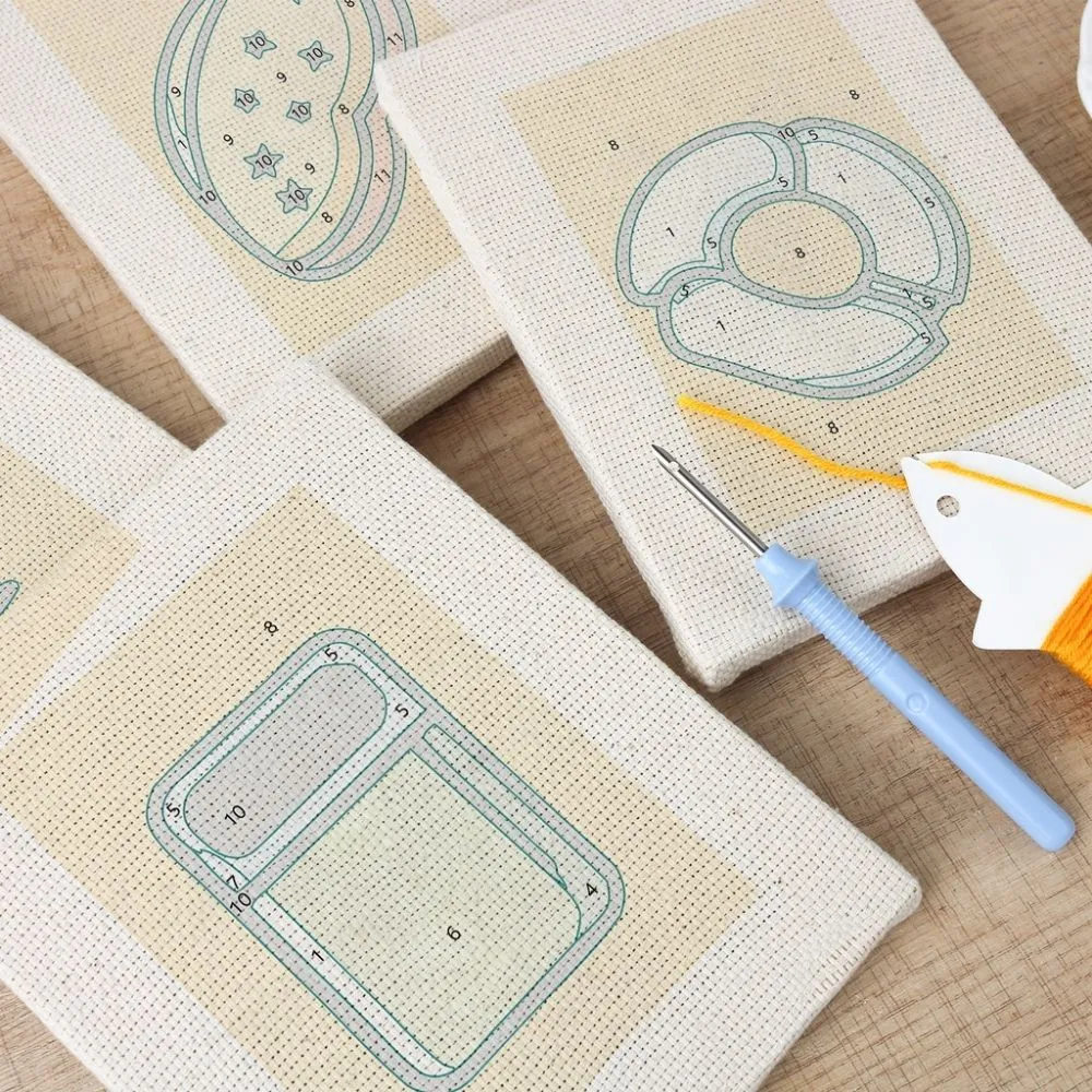 Figured'Art Heerlijke Snacks punch needle set 15x20cm 4 stuks frames