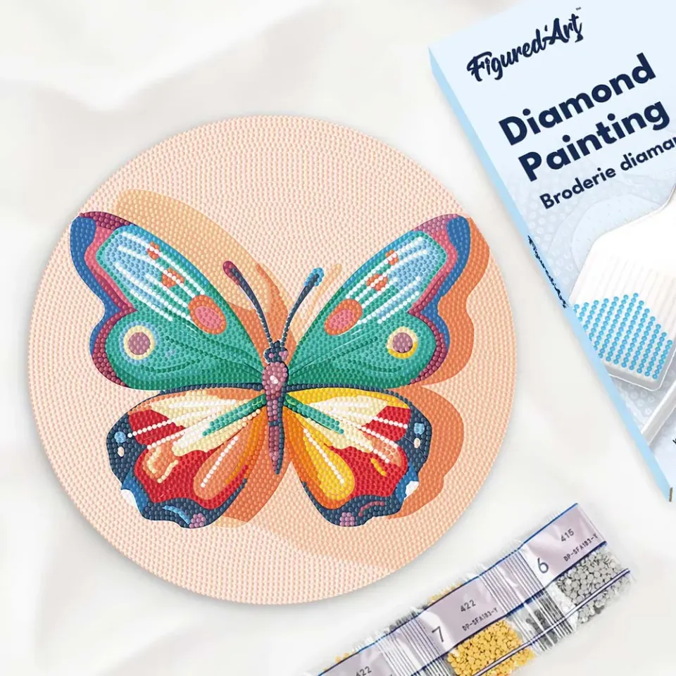 Figured'Art Vlinder diamond painting op hout 30cm