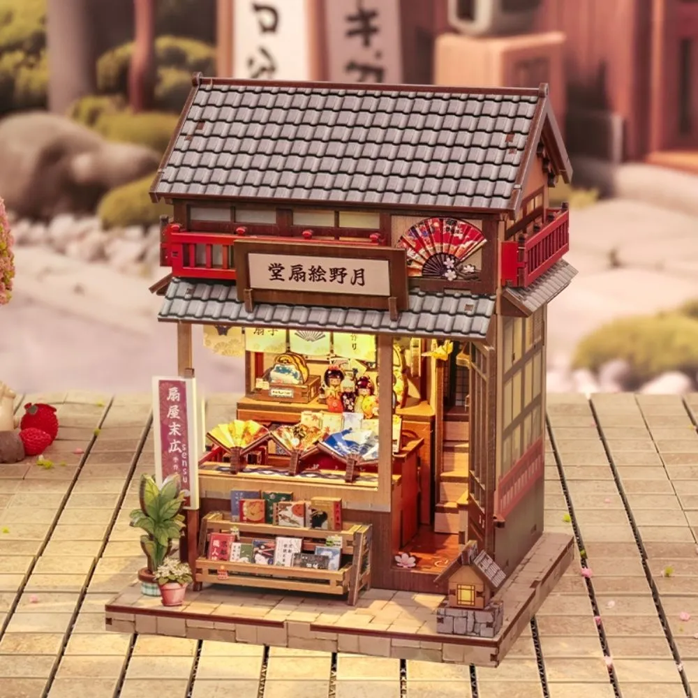 Figured'Art Tsukino Boutique miniatuurhuisje 19x14x14cm met led