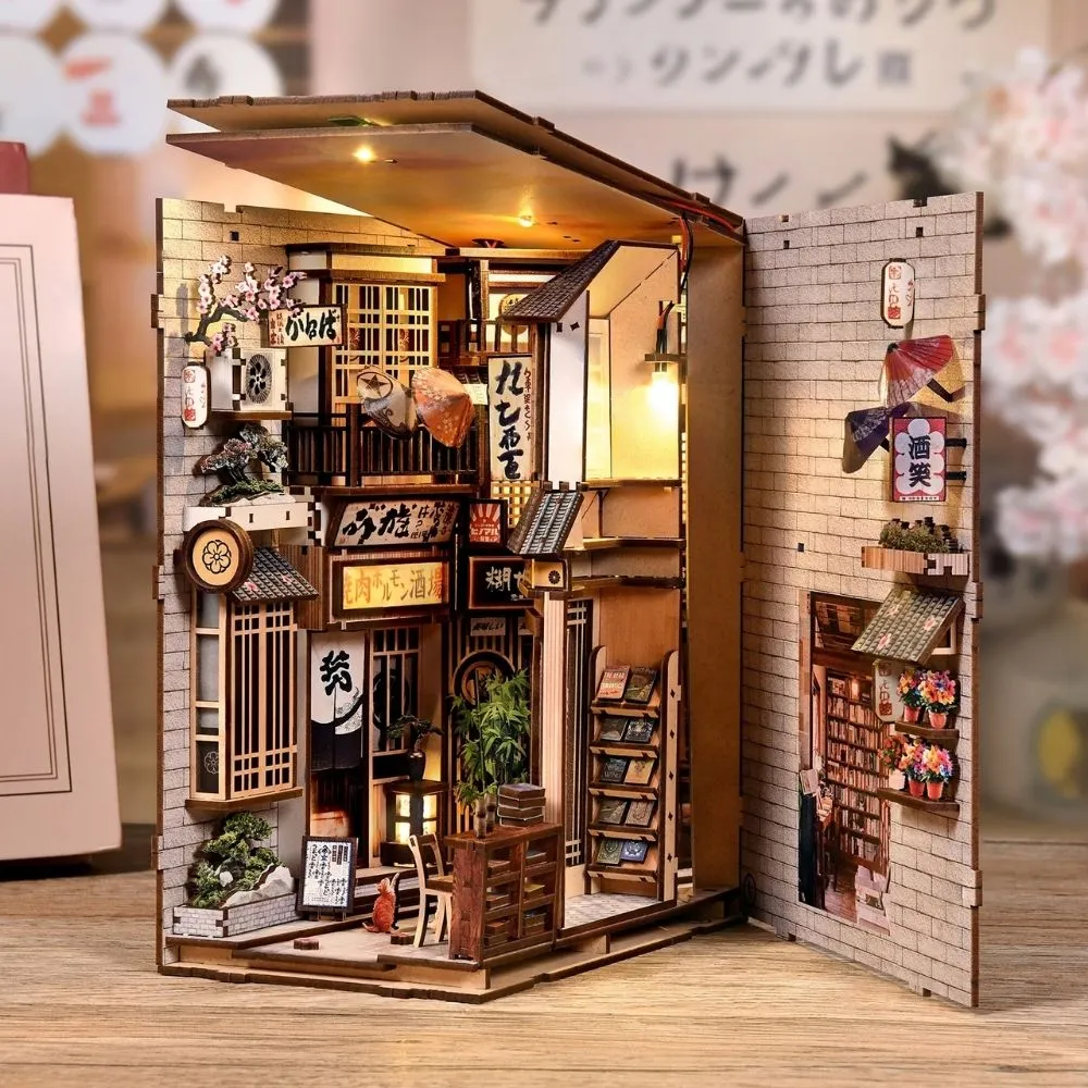 Figured'Art De Japanse Steeg book nook 23x18cm hout met licht