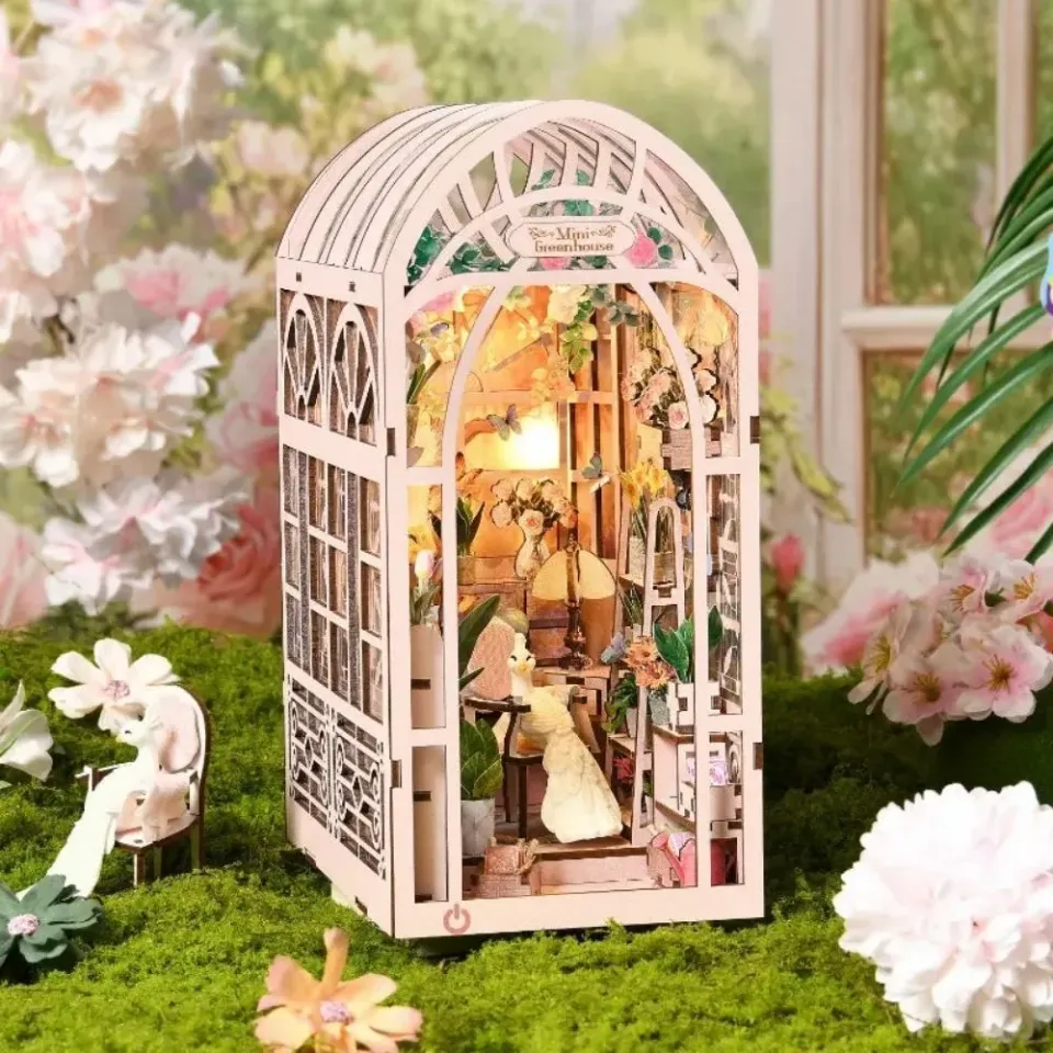 Figured'Art Mini Kas book nook bouwpakket 18x11 met led