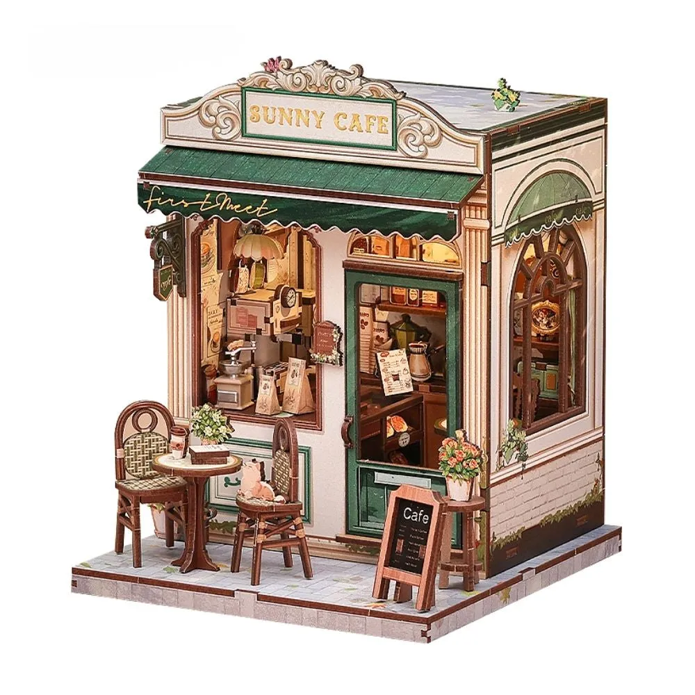 Figured'Art Zonnig Café miniatuurhuisje 15x16x20cm met led